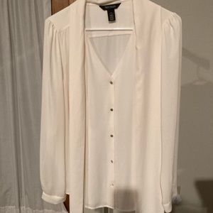 White House Black Market size 12